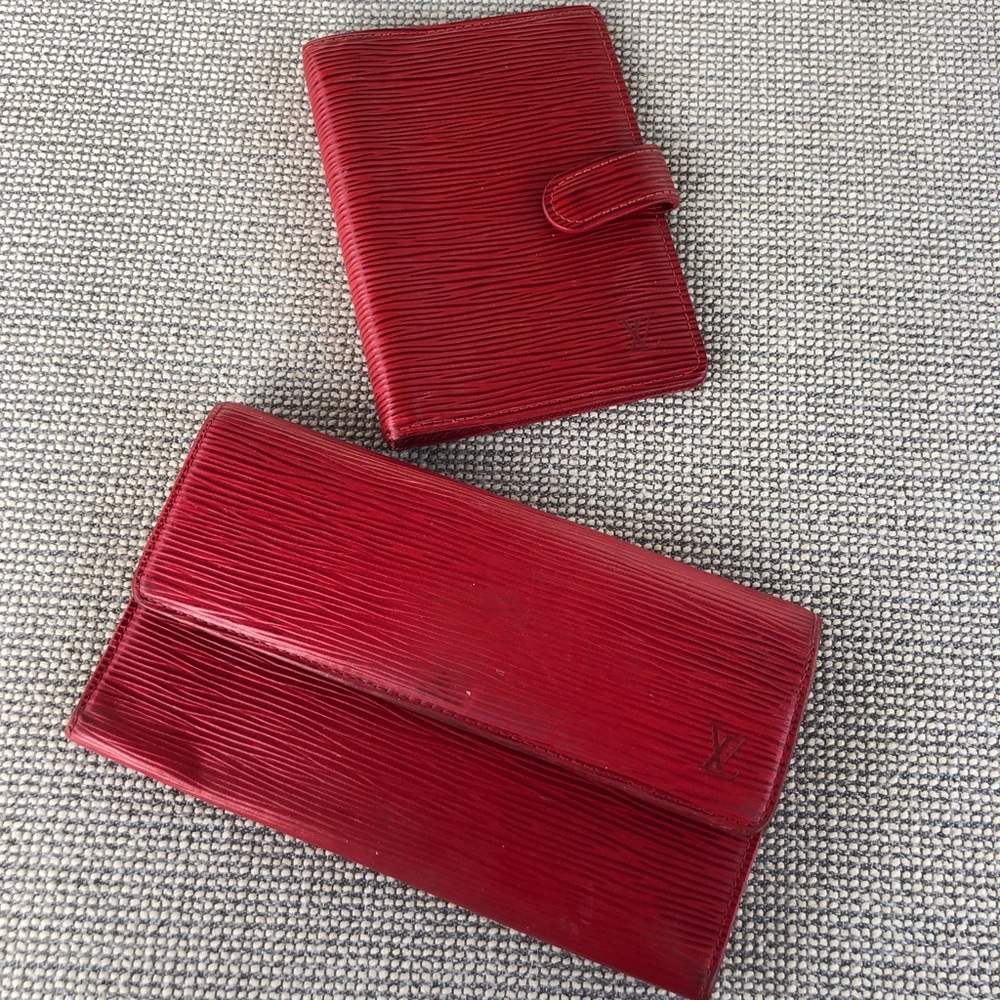 Matching Louis Vuitton red wallet set